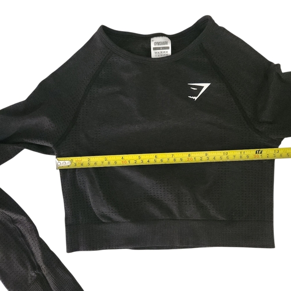 GYMSHARK Black Long Sleeve Crop Top with Thumbholes Vital Seamless Crop Small - Picture 10 of 11